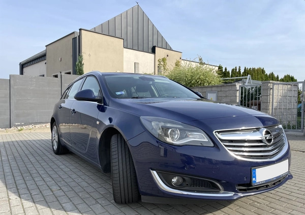 Opel Insignia cena 37000 przebieg: 140000, rok produkcji 2015 z Gdańsk małe 137
